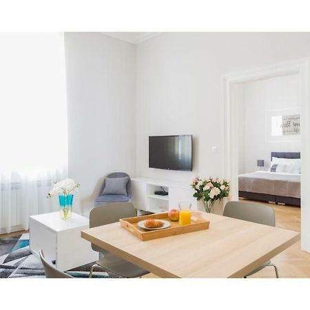 White Rose Apartment Záhřeb Exteriér fotografie