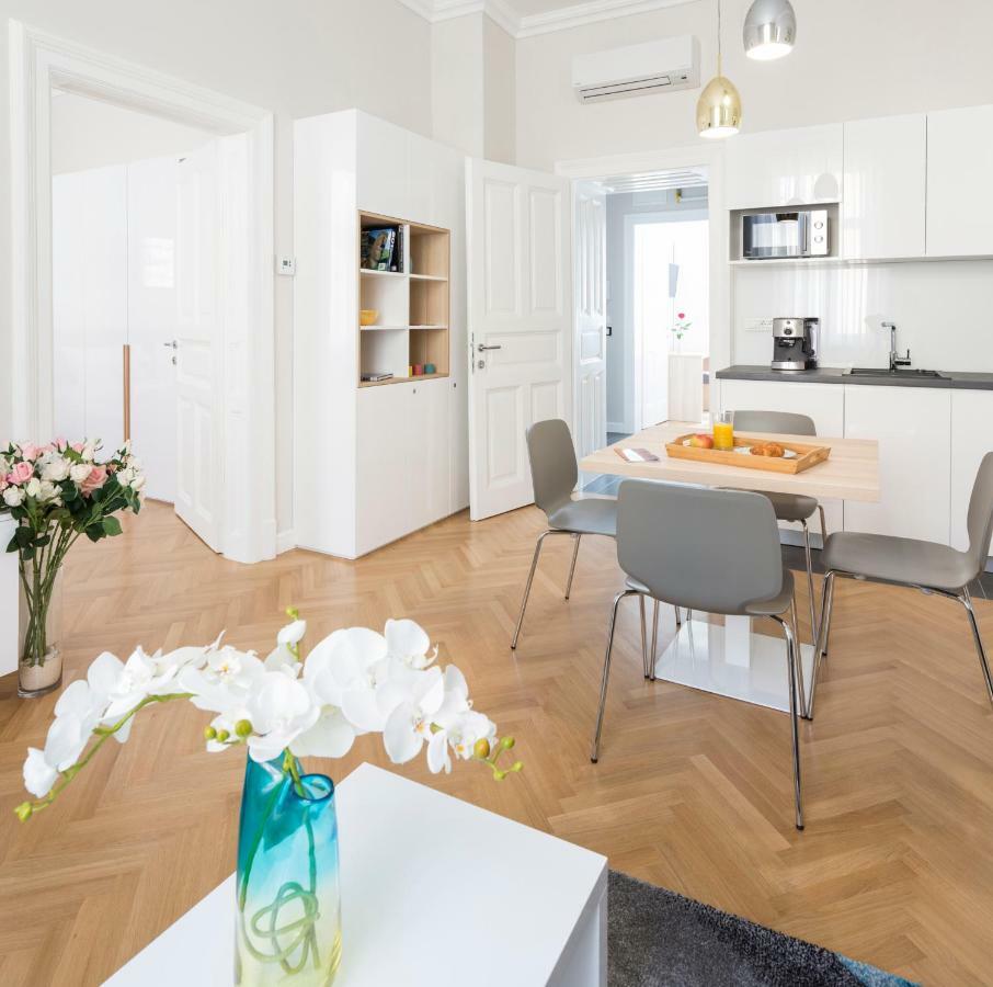 White Rose Apartment Záhřeb Exteriér fotografie